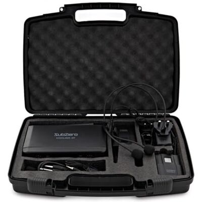 SUBZERO Doppel-Funkmikrofonsystem mit 2 Lavalier und Headsets Unterstützt zwei Performer, feste UHF-Frequenz, Reichweite bis 50m, inkl. Tragetasche und Batterien SUBZERO Doppel-Funkmikrofonsystem mit 2 Lavalier und Headsets Unterstützt zwei Performer, feste UHF-Frequenz, Reichweite bis 50m, inkl. Tragetasche und Batterien