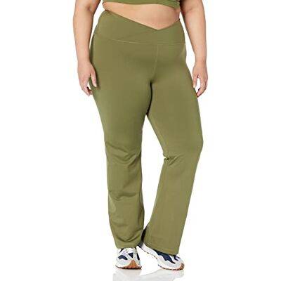 Amazon Damen Build Your Own Bootcut-Leggings mit gekreuzter Taille (erhältlich in Übergröße) (zuvor Core 10), Dunkles Olivgrün, L Amazon Damen Build Your Own Bootcut-Leggings mit gekreuzter Taille (erhältlich in Übergröße) (zuvor Core 10), Dunkles Olivgrün, L