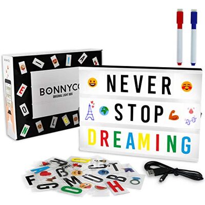 BONNYCO Light Box A4 mit 400 Buchstaben, Emojis, 2 Stifte, Ä Ö Ü ß Enhalten. Led Lichtkasten Buchstaben Dekoration Schlafzimmer Büro. Led Leuchtkasten Wohnzimmer, süßes Geschenk Geburtstag Weihnachten BONNYCO Light Box A4 mit 400 Buchstaben, Emojis, 2 Stifte, Ä Ö Ü ß Enhalten. Led Lichtkasten Buchstaben Dekoration Schlafzimmer Büro. Led Leuchtkasten Wohnzimmer, süßes Geschenk Geburtstag Weihnachten