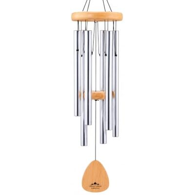 UpBlend Outdoors UpBlend Windspiel für draußen, tiefes Klang-Windspiel mit dekorativem Stein, Garten- und Terrassendekor für Veranda oder Hof, Elegantes Outdoor-Ornament, bedeutungsvolles Geschenk, 73,7 cm, bronzen UpBlend Outdoors UpBlend Windspiel für draußen, tiefes Klang-Windspiel mit dekorativem Stein, Garten- und Terrassendekor für Veranda oder Hof, Elegantes Outdoor-Ornament, bedeutungsvolles Geschenk, 73,7 cm, bronzen