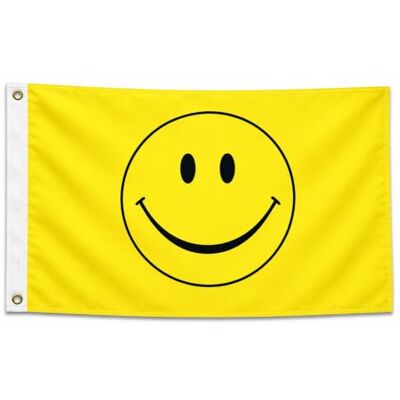 trends4cents Flagge Smiley 90 x 150 cm mit 2 Metallösen, UV-beständig – Fahne zum Hissen Fahne Smiley im Format 90x150 cm – mit 2 Metallösen zum Befestigen – UV-beständig – zum Hissen am Fahnenmast trends4cents Flagge Smiley 90 x 150 cm mit 2 Metallösen, UV-beständig – Fahne zum Hissen Fahne Smiley im Format 90x150 cm – mit 2 Metallösen zum Befestigen – UV-beständig – zum Hissen am Fahnenmast