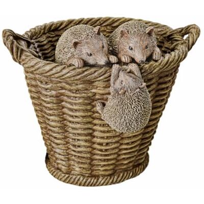 Loberon Übertopf Gabriel, braun mit niedlichen Deko-Igeln verziert, authentische Rattan-Optik, Blumenvase, Pflanzgefäß, Wohn-Accessoires, Polyresin Loberon Übertopf Gabriel, braun mit niedlichen Deko-Igeln verziert, authentische Rattan-Optik, Blumenvase, Pflanzgefäß, Wohn-Accessoires, Polyresin