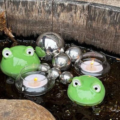 Storm Schwimmfrösche 2er Set mit Teelichtschalen und silbernen Schwimmkugeln Teichkugeln Teichdeko Storm Schwimmfrösche 2er Set mit Teelichtschalen und silbernen Schwimmkugeln Teichkugeln Teichdeko