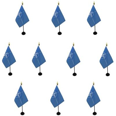 AZ FLAG 10er-Set Tischflaggen NATO 15x10 cm Polyester 100D Kunststoffsockel Für innen OTAN Tischflagge genähte Ausführung mit verstärkten Kanten mit Kunststoffstab und goldene Spitze 100D Polyester AZ FLAG 10er-Set Tischflaggen NATO 15x10 cm Polyester 100D Kunststoffsockel Für innen OTAN Tischflagge genähte Ausführung mit verstärkten Kanten mit Kunststoffstab und goldene Spitze 100D Polyester