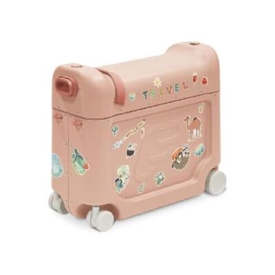 Stokke JetKids BedBox, Coral Pink Aufsitzkoffer für Kinder von 2-7 Jahren (bis 35 kg) Lässt Sich in EIN Bett verwandeln Inklusive Matratze, dekorativen Aufklebern & verstellbarem Tragegurt Stokke JetKids BedBox, Coral Pink Aufsitzkoffer für Kinder von 2-7 Jahren (bis 35 kg) Lässt Sich in EIN Bett verwandeln Inklusive Matratze, dekorativen Aufklebern & verstellbarem Tragegurt