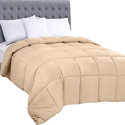 Utopia Bedding Ganzjahres-Steppdecke, 250 g/m², Plüsch, silikonisierte Faserfüllung, King Size, Beige Utopia Bedding Ganzjahres-Steppdecke, 250 g/m², Plüsch, silikonisierte Faserfüllung, King Size, Beige