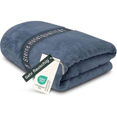 ZOLLNER Kuscheldecke flauschig XXL in 220x240 cm super kuschelige und warme Sofadecke waschbar bis 95°C atmungsaktive Mikrofaser in blau Hotelwäschequalität Oeko Tex® Zertifiziert ZOLLNER Kuscheldecke flauschig XXL in 220x240 cm super kuschelige und warme Sofadecke waschbar bis 95°C atmungsaktive Mikrofaser in blau Hotelwäschequalität Oeko Tex® Zertifiziert