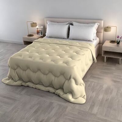 Italian Bed Linen Winterbettdecke WaterWashed, Doppelbett 250x260 cm, Made in Italy, Gesteppte Decke mit 300 g Füllung, waschbar OHNE BÜGELN – Farbe Creme Italian Bed Linen Winterbettdecke WaterWashed, Doppelbett 250x260 cm, Made in Italy, Gesteppte Decke mit 300 g Füllung, waschbar OHNE BÜGELN – Farbe Creme