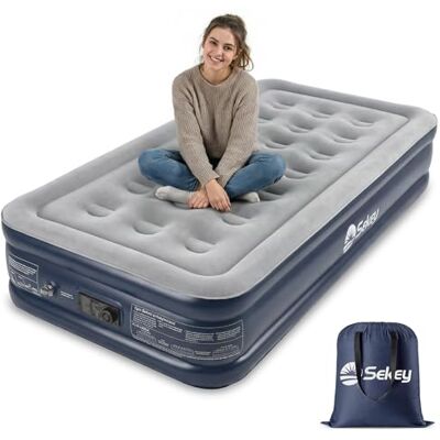 Sekey XXL Luftmatratze selbstaufblasend für 1 Person mit integrierter Pumpe 203 × 102 × 40 cm extra hohes Luftbett-Einzelbett, angenehm weiche, beflockte Oberfläche, schnell aufblasbar und platzsparend Sekey XXL Luftmatratze selbstaufblasend für 1 Person mit integrierter Pumpe 203 × 102 × 40 cm extra hohes Luftbett-Einzelbett, angenehm weiche, beflockte Oberfläche, schnell aufblasbar und platzsparend