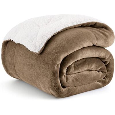 BEDSURE Sherpa Kuscheldecke Flauschig 150x200 Sofadecke, Kamel Dicke Wolldecke, Weich Tagesdecke, Geschenke für Frauen, Warm Wohndecke für Couch, Schlafzimmer & Wohnzimmer,Waschbar BEDSURE Sherpa Kuscheldecke Flauschig 150x200 Sofadecke, Kamel Dicke Wolldecke, Weich Tagesdecke, Geschenke für Frauen, Warm Wohndecke für Couch, Schlafzimmer & Wohnzimmer,Waschbar