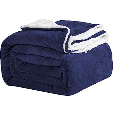 Good Nite Kuscheldecke 200x230cm Marineblau Fleecedecke Wohndecke Decke Sherpa Sofaüberwurf Couchdecke Warm Winter Weich (Marineblau, 200x230cm) Good Nite Kuscheldecke 200x230cm Marineblau Fleecedecke Wohndecke Decke Sherpa Sofaüberwurf Couchdecke Warm Winter Weich (Marineblau, 200x230cm)