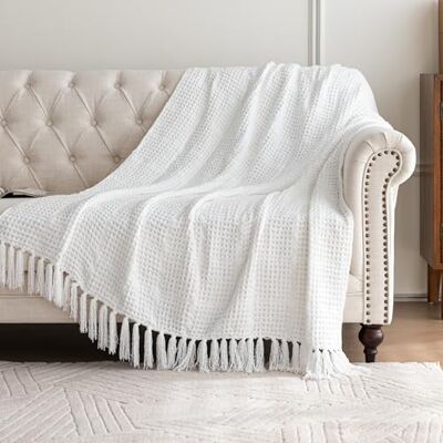Sonive Kuscheldecke Waffledecke Sofadecke 127x152cm Weiche Warme Wohndecke,Flauschige Tagesdecke, Atmungsaktiv Decke Leicht für das ganze Jahr, Weiß Sonive Kuscheldecke Waffledecke Sofadecke 127x152cm Weiche Warme Wohndecke,Flauschige Tagesdecke, Atmungsaktiv Decke Leicht für das ganze Jahr, Weiß