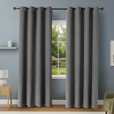 Amazon 100% Verdunkelungsvorhänge mit Ösen, 2er Set, 132 x 244 cm, Schwarz Amazon 100% Verdunkelungsvorhänge mit Ösen, 2er Set, 132 x 244 cm, Schwarz