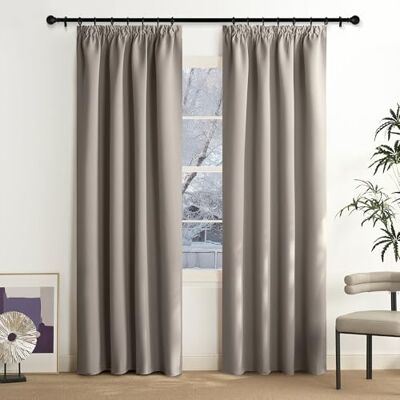 NICETOWN Vorhang Blickdicht Verdunklungsvorhänge Kräuselband Thermovorhang Sandfarben, H200 x B140 cm, 2er Set, Thermovorhang Hitzeschutz, Moderne Gardinen für Schienensystem, Curtains for Bedroom NICETOWN Vorhang Blickdicht Verdunklungsvorhänge Kräuselband Thermovorhang Sandfarben, H200 x B140 cm, 2er Set, Thermovorhang Hitzeschutz, Moderne Gardinen für Schienensystem, Curtains for Bedroom