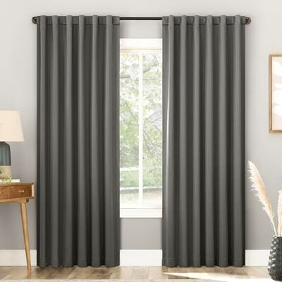 SUN ZERO Belize Vorhang, Magnetverschluss, Plissee-Optik, Theaterqualität, 100% Verdunkelung, 132,1 x 213,4 cm, Grau, 2 Stück SUN ZERO Belize Vorhang, Magnetverschluss, Plissee-Optik, Theaterqualität, 100% Verdunkelung, 132,1 x 213,4 cm, Grau, 2 Stück