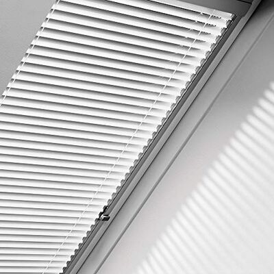 VELUX Orignal Jalousie/Jalousette PAL UK08 7001S / Bedienart : Manuell/Farbe : Uni Weiß/Fenstergröße : UK08 / Fenstertypen : GGU, GGL, GPU, GPL, GTU, GTL, GXU, GXL_21175 VELUX Orignal Jalousie/Jalousette PAL UK08 7001S / Bedienart : Manuell/Farbe : Uni Weiß/Fenstergröße : UK08 / Fenstertypen : GGU, GGL, GPU, GPL, GTU, GTL, GXU, GXL_21175
