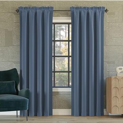 SUN ZERO Oslo Theater Grade Extreme Vorhang mit Stangentaschen, 100% Verdunkelung, 132,1 x 241,3 cm, Jeansblau SUN ZERO Oslo Theater Grade Extreme Vorhang mit Stangentaschen, 100% Verdunkelung, 132,1 x 241,3 cm, Jeansblau