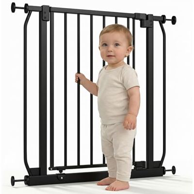 Safetots Elite Pressure Treppenschutzgitter Schwarz – Ohne Bohren – Auto-Close & Stay-Open ab 90° – Extra breit bis 71cm-80cm – Beidseitig öffnend–Hochwertiges Sicherheitsgitter für Kinder & Haustiere Safetots Elite Pressure Treppenschutzgitter Schwarz – Ohne Bohren – Auto-Close & Stay-Open ab 90° – Extra breit bis 71cm-80cm – Beidseitig öffnend–Hochwertiges Sicherheitsgitter für Kinder & Haustiere