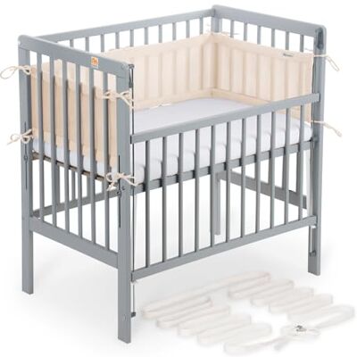 FabiMax Boxspring Baby Beistellbett Flex 90x55, aus Buchenholz grau lackiert, mit innovativem verstellbarem Seitengitter, passend für Boxspringbetten (Matratze Comfort, Beige) FabiMax Boxspring Baby Beistellbett Flex 90x55, aus Buchenholz grau lackiert, mit innovativem verstellbarem Seitengitter, passend für Boxspringbetten (Matratze Comfort, Beige)