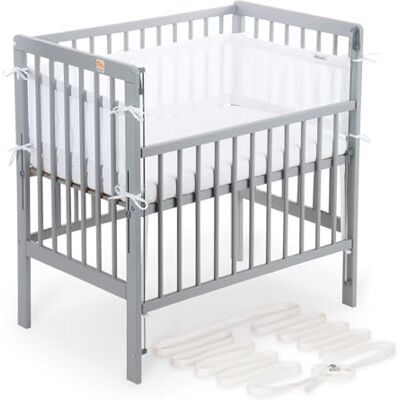 FabiMax Boxspring Baby Beistellbett Flex 90x55, aus Buchenholz grau lackiert, mit innovativem verstellbarem Seitengitter, passend für Boxspringbetten (Matratze Comfort, Weiß) FabiMax Boxspring Baby Beistellbett Flex 90x55, aus Buchenholz grau lackiert, mit innovativem verstellbarem Seitengitter, passend für Boxspringbetten (Matratze Comfort, Weiß)