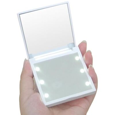DRW Tragbarer Spiegel mit LED-Licht Acryl in Weiß, 1,2 x 7 x 7 cm DRW Tragbarer Spiegel mit LED-Licht Acryl in Weiß, 1,2 x 7 x 7 cm