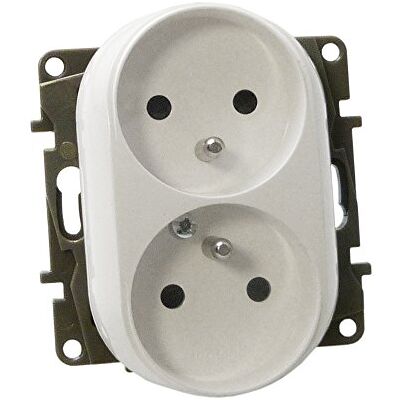 Legrand Niloé Doppelsteckdose - 16A Legrand Niloé Doppelsteckdose - 16A