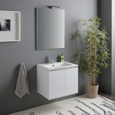 KIAMAMI VALENTINA Hängendes Badmöbel 60 cm Weiß Hochglanz Benaco mit Mit 60x80 cm Spiegel und LED-Lampe, 2 Türen, Keramikwaschbecken, vormontiert, modernes Badmöbel KIAMAMI VALENTINA Hängendes Badmöbel 60 cm Weiß Hochglanz Benaco mit Mit 60x80 cm Spiegel und LED-Lampe, 2 Türen, Keramikwaschbecken, vormontiert, modernes Badmöbel