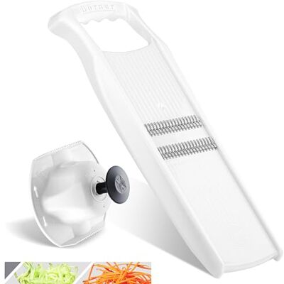 Börner Roko PowerLine Gemüseschneider Set mit Fruchthalter (2-tlg.) • Feiner Streifenschneider für Obst & Gemüse + Gemüsehalter • Julienne Schneider • Gemüsehobel Set • Farbe: Weiß Börner Roko PowerLine Gemüseschneider Set mit Fruchthalter (2-tlg.) • Feiner Streifenschneider für Obst & Gemüse + Gemüsehalter • Julienne Schneider • Gemüsehobel Set • Farbe: Weiß