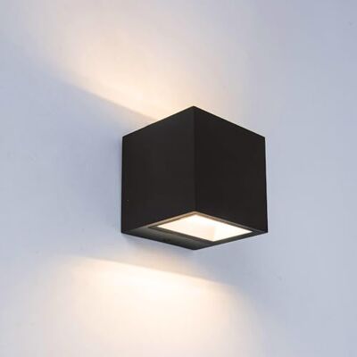 LUTEC Moderne LED-Außenwandleuchte, Innen- und Außenwandlampe aus rostfreiem Aluminium, Außenwandlaterne mit kaltweißem Licht 850 lm, 3000 K, wasserdicht für den Eingangsbereich LUTEC Moderne LED-Außenwandleuchte, Innen- und Außenwandlampe aus rostfreiem Aluminium, Außenwandlaterne mit kaltweißem Licht 850 lm, 3000 K, wasserdicht für den Eingangsbereich