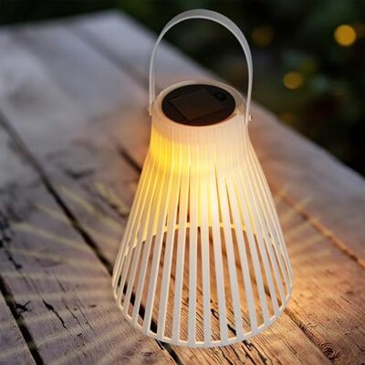 Spetebo Solar LED Laterne weiß in Trichterform 23 cm Garten Hängeleuchte warmweiß für Außen und Innen Solarleuchte Gartenlampe Tischlaterne Hängelaterne Gartenlicht Outdoor Deko Beleuchtung Spetebo Solar LED Laterne weiß in Trichterform 23 cm Garten Hängeleuchte warmweiß für Außen und Innen Solarleuchte Gartenlampe Tischlaterne Hängelaterne Gartenlicht Outdoor Deko Beleuchtung