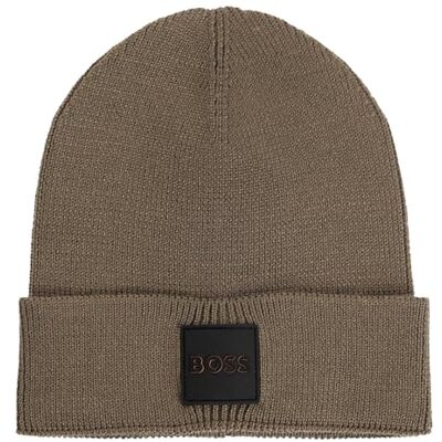 Boss Foxxy_R_Hat 10273309 01 Boss Foxxy_R_Hat 10273309 01