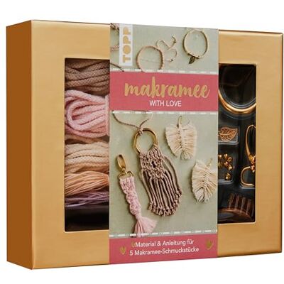 TOPP Makramee-Schmuckset „with Love“ (Rosé/Natur): Anleitung und Material für 5 Makramee Schmuckstücke. Mit Makramee-Drahtbürste und Knüpfboard. TOPP Makramee-Schmuckset „with Love“ (Rosé/Natur): Anleitung und Material für 5 Makramee Schmuckstücke. Mit Makramee-Drahtbürste und Knüpfboard.