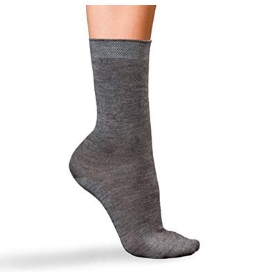 FALKE Damen Socken No. 1 Finest W So Kaschmir einfarbig 1 Paar, Grau Light Grey Melange 3390, 37-38 FALKE Damen Socken No. 1 Finest W So Kaschmir einfarbig 1 Paar, Grau Light Grey Melange 3390, 37-38