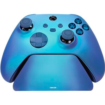 Razer Universeller Schnellladeständer für Xbox Series X S: magnetisches, sicheres Laden, Xbox Wireless Controllern, USB-betrieben, Aqua Shift (Controller separat erhältlich) Razer Universeller Schnellladeständer für Xbox Series X S: magnetisches, sicheres Laden, Xbox Wireless Controllern, USB-betrieben, Aqua Shift (Controller separat erhältlich)