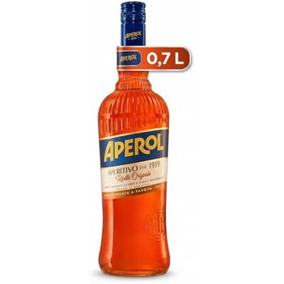 Aperol Aperitif 0,7l Italienischer Klassiker ideal für Spritz Bitterlikör aus Bitterorange, Rhabarber & Kräutern Leuchtend orange 11 % Vol. Aperol Aperitif 0,7l Italienischer Klassiker ideal für Spritz Bitterlikör aus Bitterorange, Rhabarber & Kräutern Leuchtend orange 11 % Vol.