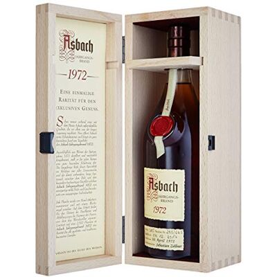 Asbach Jahrgangsbrand 1972 in stilechter Holzkiste (1 x 0.7 l) Asbach Jahrgangsbrand 1972 in stilechter Holzkiste (1 x 0.7 l)