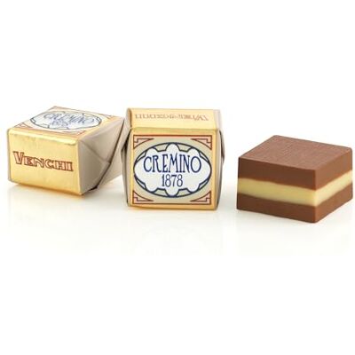 Venchi Cremini 1878 Dreischichtige Pralinen mit Milch-Gianduja und Mandelpaste, „Piemontesischer Haselnuss g.g.A.“, 1 kg, glutenfrei, ohne Farbstoffe und ohne Konservierungsmittel Venchi Cremini 1878 Dreischichtige Pralinen mit Milch-Gianduja und Mandelpaste, „Piemontesischer Haselnuss g.g.A.“, 1 kg, glutenfrei, ohne Farbstoffe und ohne Konservierungsmittel