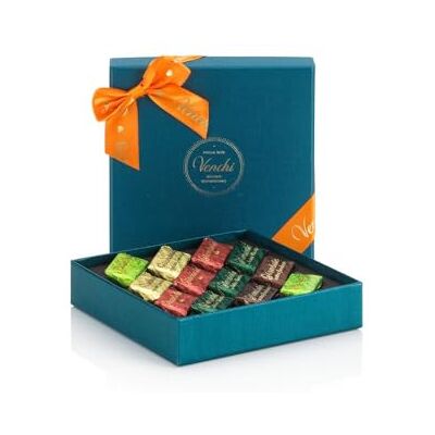 Venchi – Geschenkbox Murrine-Kollektion mit Gianduiotti-Pralinen: Gianduia, extra dunkle Schokolade und Pistazie, 110 g, Glutenfrei, Ohne Farbstoffe, Ohne Konservierungsstoffe, Geschenkidee Venchi – Geschenkbox Murrine-Kollektion mit Gianduiotti-Pralinen: Gianduia, extra dunkle Schokolade und Pistazie, 110 g, Glutenfrei, Ohne Farbstoffe, Ohne Konservierungsstoffe, Geschenkidee