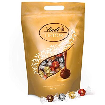 Lindt Schokolade LINDOR Kugeln Gold Mischung, 2kg Beutel, Großpackung ca. 156 Kugeln, Vollmilch, Weiß, Dunkel 60%, Haselnuss, zum Teilen & Verschenken, Vorrat, zartschmelzend, Genussmomente Lindt Schokolade LINDOR Kugeln Gold Mischung, 2kg Beutel, Großpackung ca. 156 Kugeln, Vollmilch, Weiß, Dunkel 60%, Haselnuss, zum Teilen & Verschenken, Vorrat, zartschmelzend, Genussmomente