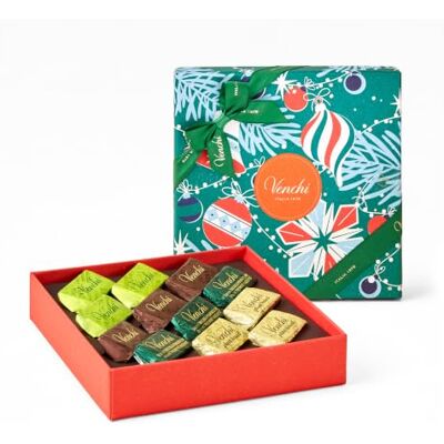 Venchi , Weihnachts-Geschenkbox, 12 Gianduiotti, Glutenfrei, 112 g Weihnachts-Geschenkidee mit Gianduiotti Antica Ricetta, Extra Zartbitter, Zartbitter Gefüllt und Pistazie, Vintage Dream Venchi , Weihnachts-Geschenkbox, 12 Gianduiotti, Glutenfrei, 112 g Weihnachts-Geschenkidee mit Gianduiotti Antica Ricetta, Extra Zartbitter, Zartbitter Gefüllt und Pistazie, Vintage Dream