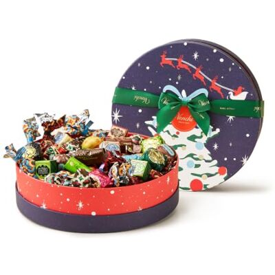 Venchi , Große Weihnachts-Hutschachtel, 43 Pralinen, Glutenfrei, 631 g Geschenkbox mit Chocoviar, Cremini und Dolci Italiani, Vintage Dream Kollektion, Limited Edition, elegantes Tischstück Venchi , Große Weihnachts-Hutschachtel, 43 Pralinen, Glutenfrei, 631 g Geschenkbox mit Chocoviar, Cremini und Dolci Italiani, Vintage Dream Kollektion, Limited Edition, elegantes Tischstück