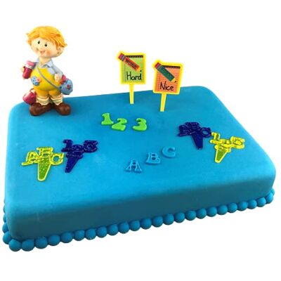 Cake Company Tortendekoration zum Schulanfang Junge Tortendeko zum 1. Schultag blau Junge Motivtorte Schulanfang Cake Company Tortendekoration zum Schulanfang Junge Tortendeko zum 1. Schultag blau Junge Motivtorte Schulanfang