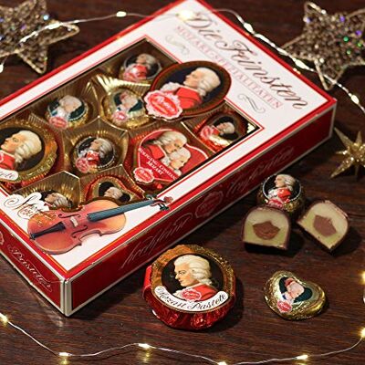 Reber , Die Feinsten, 12er Packung, Gemischte Kugeln aus Zartbitter- Alpenmich- Schokolade, Pasteten und Mozart Herz'l, Gefüllt mit Pistazien-Marzipan, Mandeln und Haselnuss-Nougat, 218g (12 Stück) Reber , Die Feinsten, 12er Packung, Gemischte Kugeln aus Zartbitter- Alpenmich- Schokolade, Pasteten und Mozart Herz'l, Gefüllt mit Pistazien-Marzipan, Mandeln und Haselnuss-Nougat, 218g (12 Stück)
