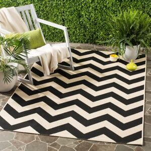 Safavieh Geometrisch Teppich für Wohnzimmer, Esszimmer, Schlafzimmer Courtyard Collection, Kurzer Flor, Schwarz und Beige, 122 X 170 cm Safavieh Geometrisch Teppich für Wohnzimmer, Esszimmer, Schlafzimmer Courtyard Collection, Kurzer Flor, Schwarz und Beige, 122 X 170 cm