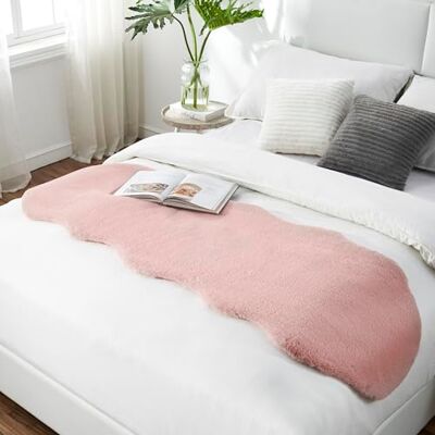 Teppich Wölkchen Kunst-Fell-Teppich Kurzflor Flauschiger Teppich-Läufer für Schlafzimmer, Wohnzimmer oder als Kinderzimmer Deko rutschfest und waschbar in Waschmaschine Rosa Fell 55x160cm Teppich Wölkchen Kunst-Fell-Teppich Kurzflor Flauschiger Teppich-Läufer für Schlafzimmer, Wohnzimmer oder als Kinderzimmer Deko rutschfest und waschbar in Waschmaschine Rosa Fell 55x160cm