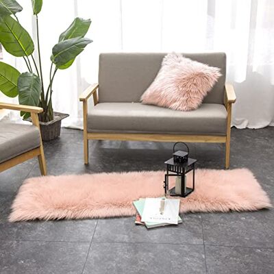 Teppich Wölkchen Lammfell Kunst-Fell-Teppich Hochflor Deko Schaffell als Flauschiger Bett-Vorleger oder Läufer für Schlafzimmer, Wohnzimmer oder Kinderzimmer Rosa 50x150 cm Teppich Wölkchen Lammfell Kunst-Fell-Teppich Hochflor Deko Schaffell als Flauschiger Bett-Vorleger oder Läufer für Schlafzimmer, Wohnzimmer oder Kinderzimmer Rosa 50x150 cm