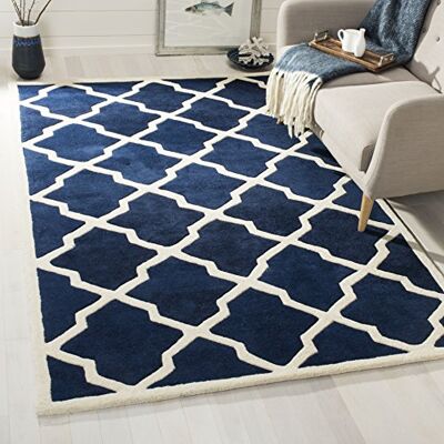 Safavieh Zeitgenössische Teppich für Wohnzimmer, Esszimmer, Schlafzimmer Chatham Collection, Kurzer Flor, Dunkelblau und Elfenbein, 152 X 244 cm Safavieh Zeitgenössische Teppich für Wohnzimmer, Esszimmer, Schlafzimmer Chatham Collection, Kurzer Flor, Dunkelblau und Elfenbein, 152 X 244 cm