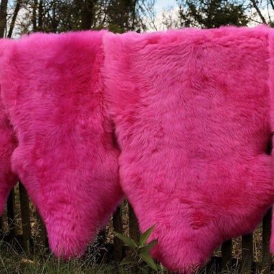 Hollert Lammfell Merino Pink kuschelig flauschig Schaffell waschbar Echtfell Läufer Teppich für Wohnzimmer Kinderzimmer Schlafzimmer Größe 110-120 Hollert Lammfell Merino Pink kuschelig flauschig Schaffell waschbar Echtfell Läufer Teppich für Wohnzimmer Kinderzimmer Schlafzimmer Größe 110-120