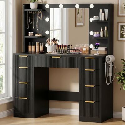 JUMMICO Große Schminktisch mit Verstellbaren LED-Beleuchtung und Steckdosen, Schminktisch mit Spiegel und 7 Schubladen, Fashionabler Frisiertisch Mit 10 LED Beleuchtung Schlafzimmer (Schwarze Rillen) JUMMICO Große Schminktisch mit Verstellbaren LED-Beleuchtung und Steckdosen, Schminktisch mit Spiegel und 7 Schubladen, Fashionabler Frisiertisch Mit 10 LED Beleuchtung Schlafzimmer (Schwarze Rillen)