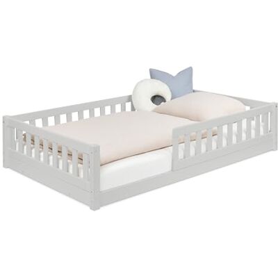 Ehrenkind ® Bodenbett 120x200 cm Hellgrau, Montessori Bett mit Rausfallschutz & Rollrost, Kinderbett & Jugendbett aus Massivholz Ehrenkind ® Bodenbett 120x200 cm Hellgrau, Montessori Bett mit Rausfallschutz & Rollrost, Kinderbett & Jugendbett aus Massivholz